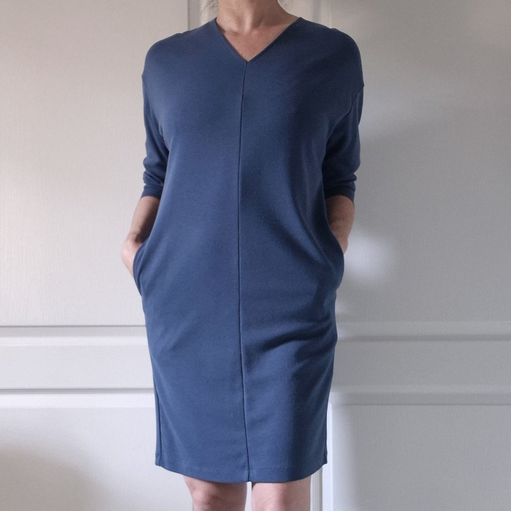 Blue Uniqlo Relaxed Fit V-Neck Dress | Size S